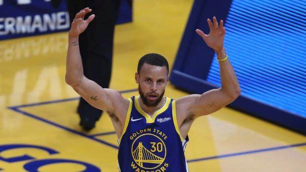 【现场】库里的疯狂仍在继续 得分王已是囊中之物？